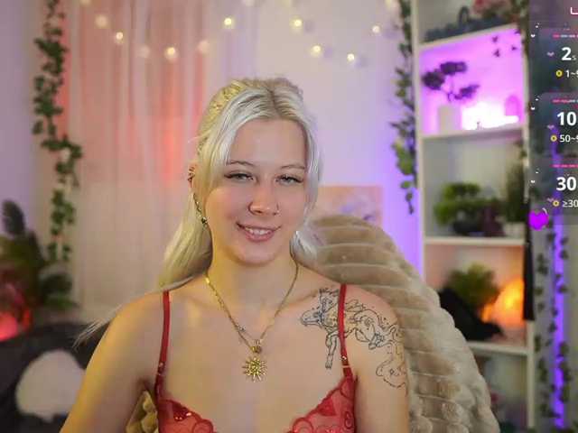 EmilySwan live cam on BongaCams