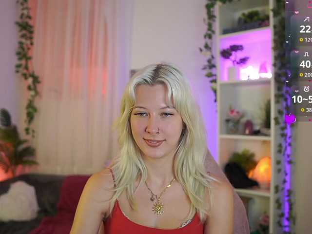 EmilySwan live cam on BongaCams