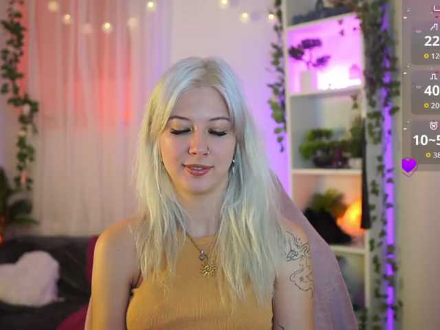 EmilySwan live cam on BongaCams