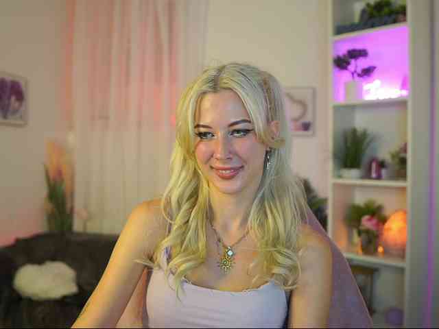 EmilySwan webcam