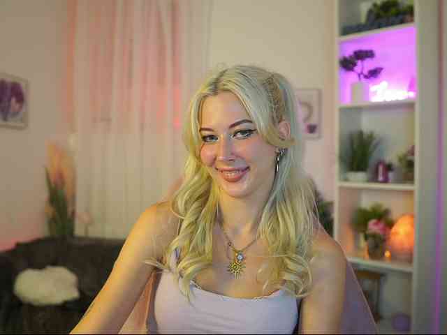 EmilySwan webcam