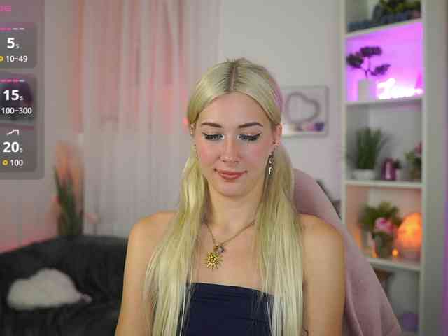 EmilySwan webcam