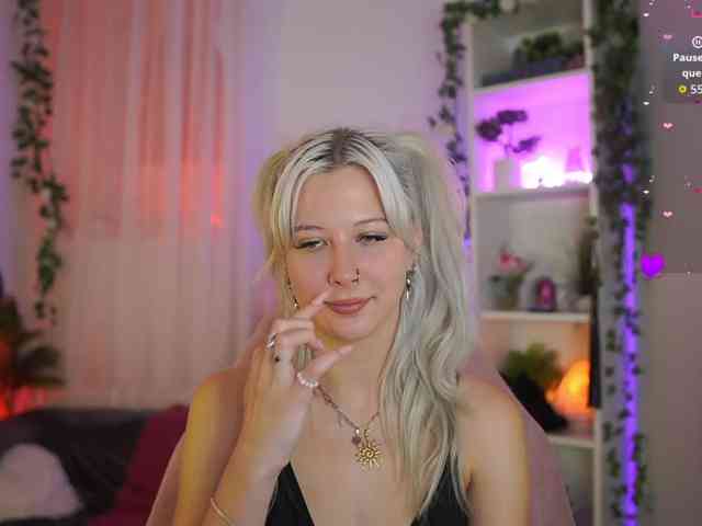 EmilySwan EmilySwan