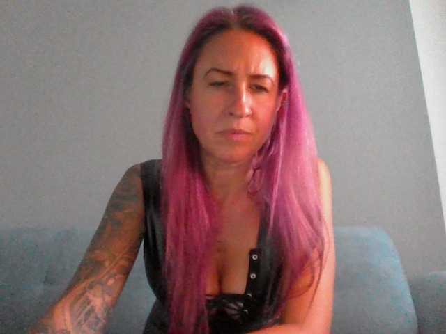 GermanMilfJasmin live cam on BongaCams