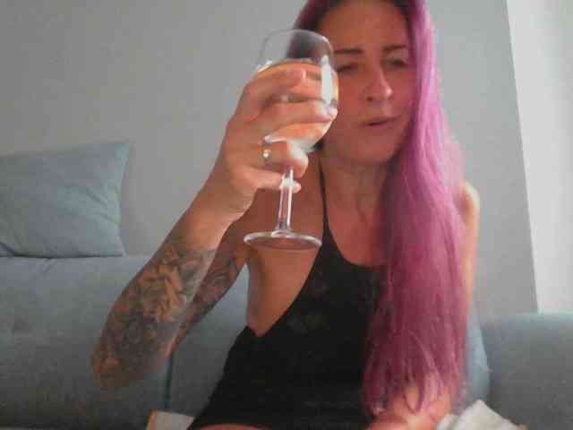 Model: GermanMilfJasmin
