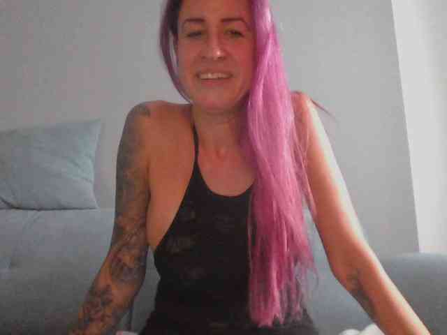 Model: GermanMilfJasmin