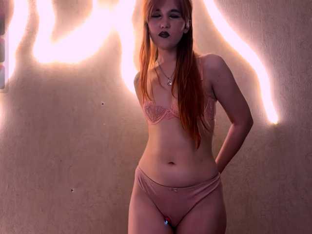 AngelinaFlorido live cam on BongaCams