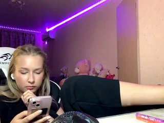Emelinestrande Porn Show