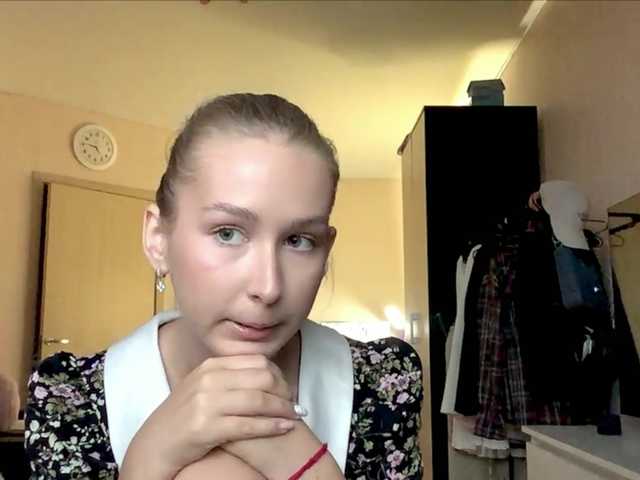 Emelinestrande live webcam show