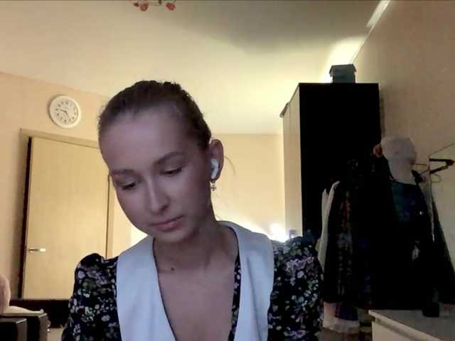 Emelinestrande live webcam show