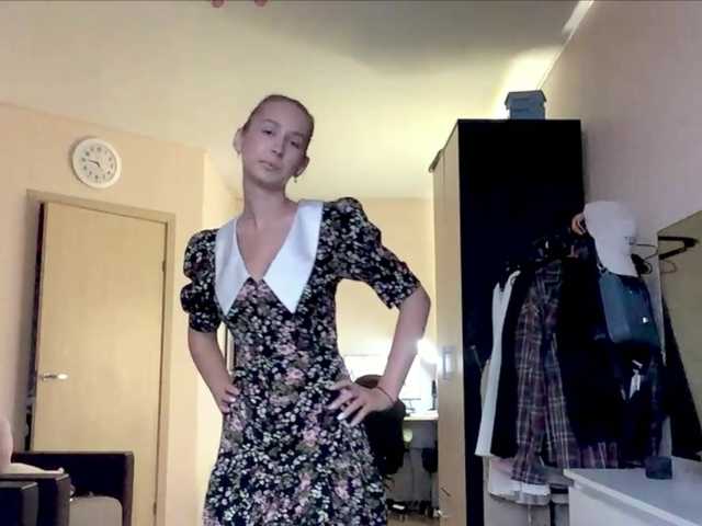 Emelinestrande Прямой эфир на BongaCams