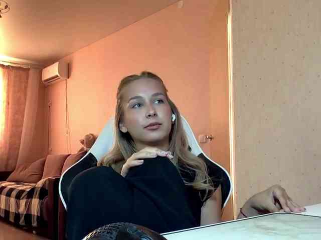 Emelinestrande webcam