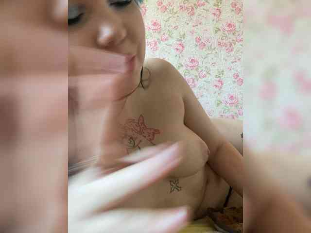 saramurrrr webcam