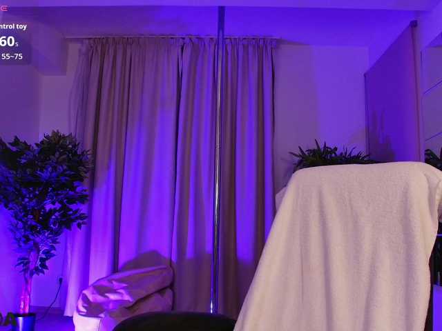 BlondieAimee live cam on BongaCams