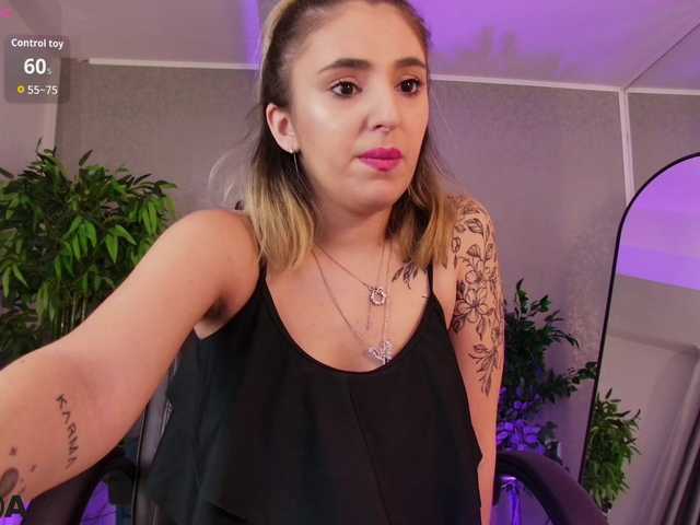 BlondieAimee live cam on BongaCams
