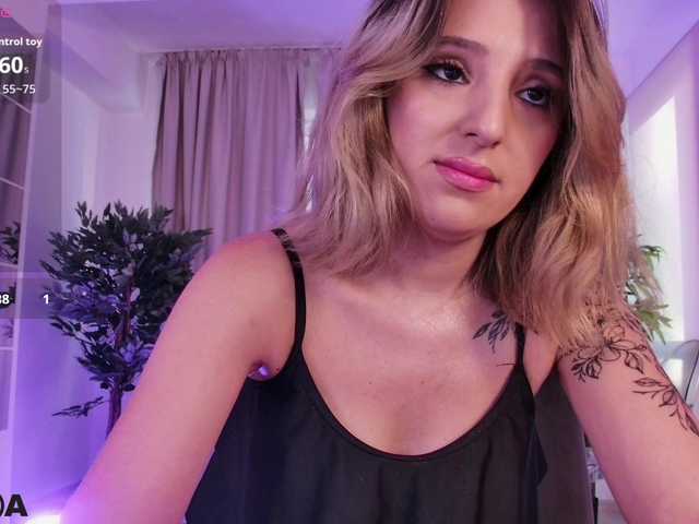 BlondieAimee live cam on BongaCams