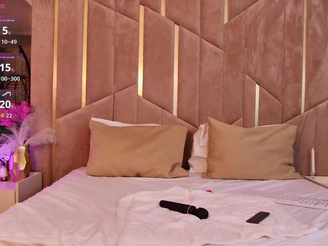 BlondieAimee live cam on 
