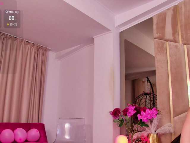 BlondieAimee live cam on BongaCams