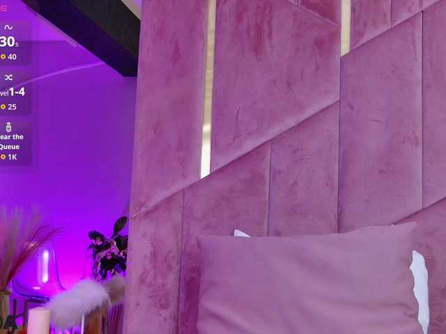 BlondieAimee live cam on BongaCams