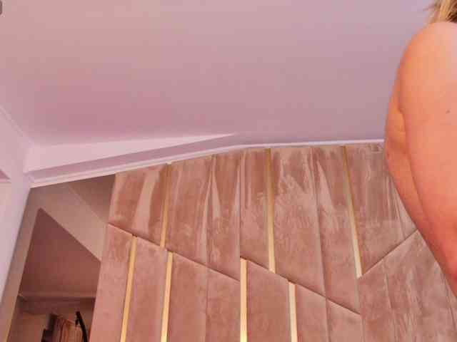 BlondieAimee webcam