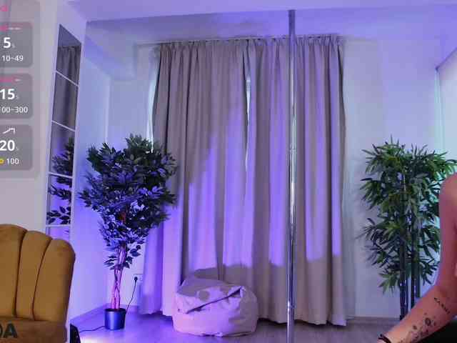 BlondieAimee webcam