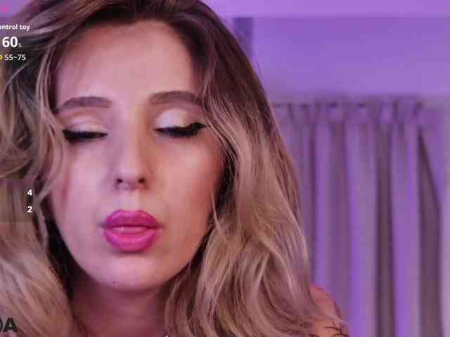 BlondieAimee webcam
