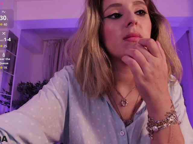 BlondieAimee webcam