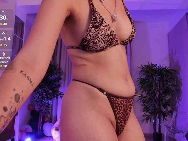BlondieAimee - Girl 