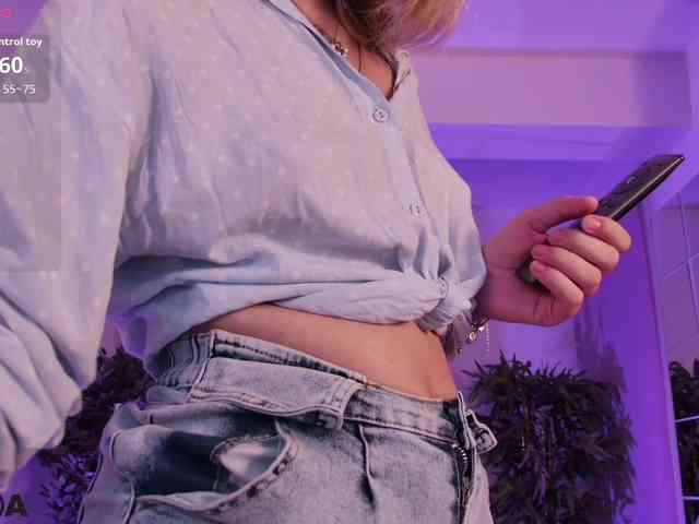 BlondieAimee webcam