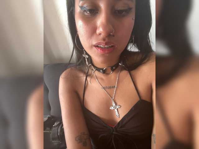 Violettah1 live cam on UnifiedCams