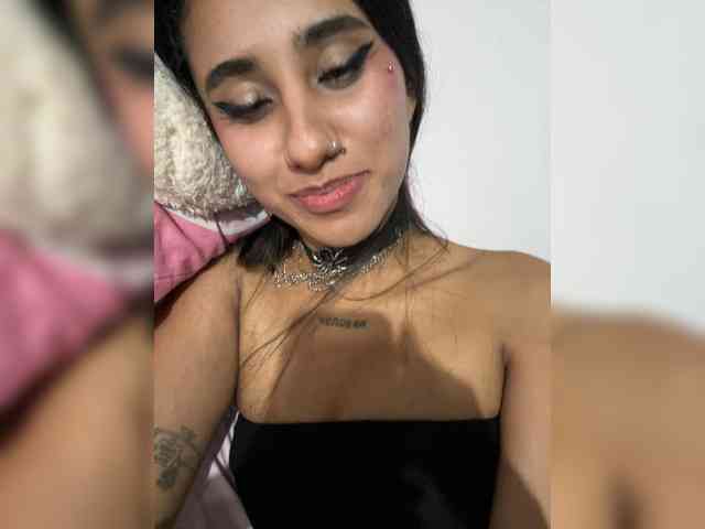Violettah1 webcam