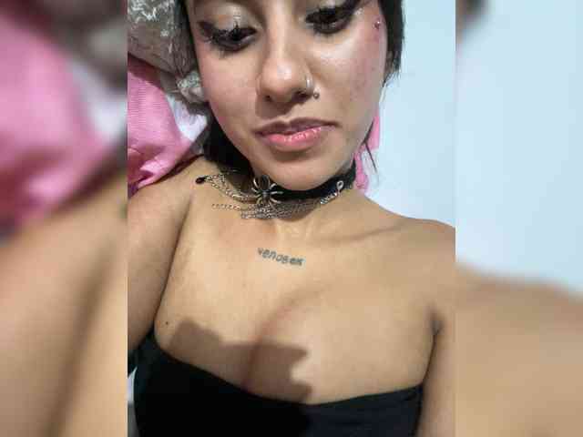 Modelo: Violettah1