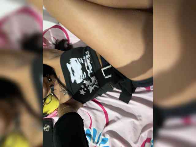 Violettah1 webcam