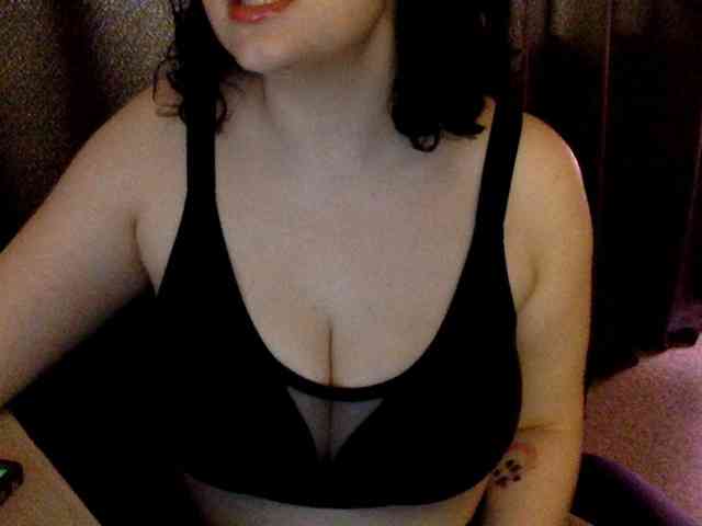 bloomingflowerxxx webcam