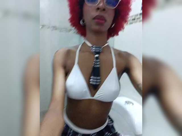 LilaBloom live webcam show