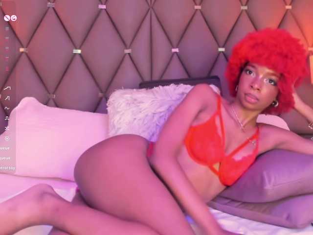 LilaBloom live cam on BongaCams
