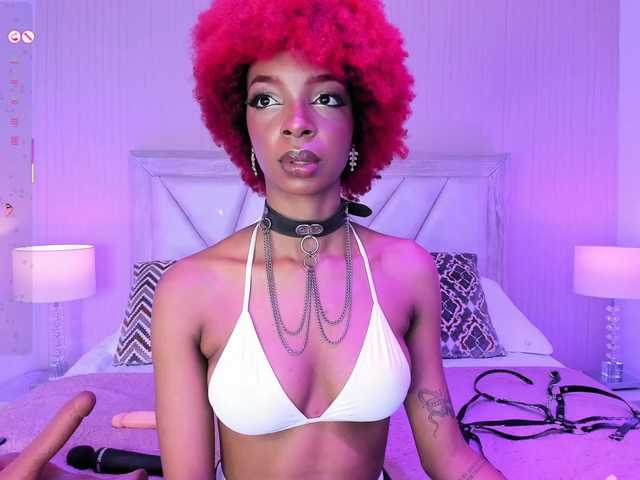 LilaBloom live cam on BongaCams