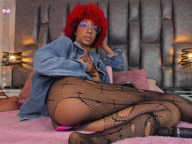 LilaBloom live cam on BongaCams