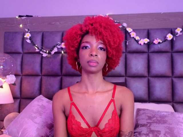 LilaBloom live cam on BongaCams