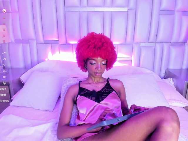 LilaBloom live cam on BongaCams