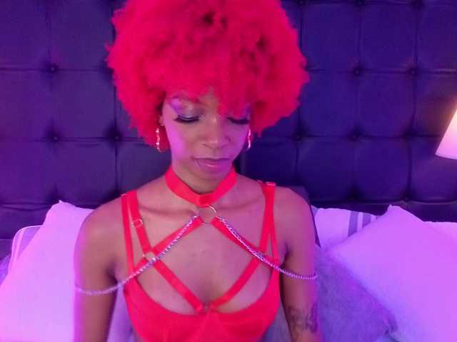 LilaBloom live cam on BongaCams