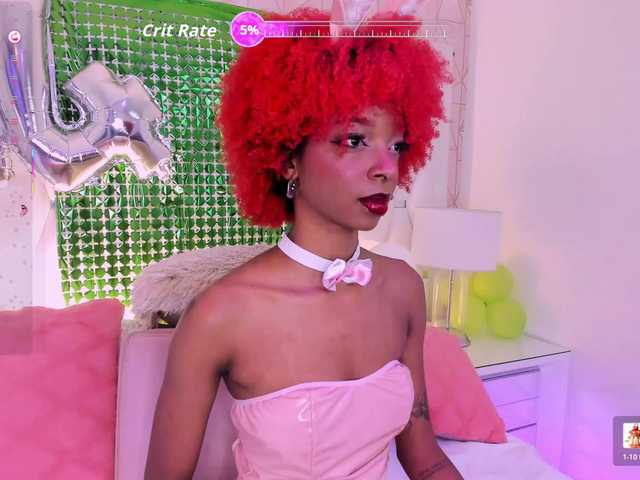 LilaBloom live webcam show