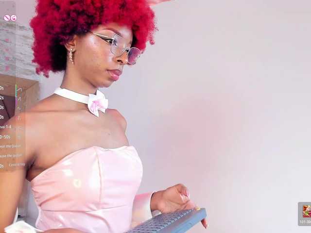 LilaBloom live cam on BongaCams