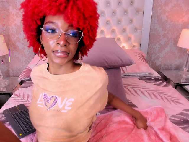 LilaBloom live cam on BongaCams