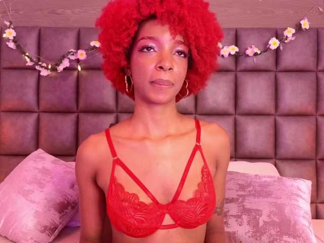 LilaBloom live cam on BongaCams