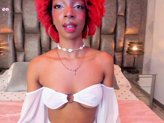 LilaBloom live cam on BongaCams