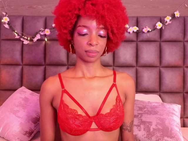 LilaBloom live cam on BongaCams