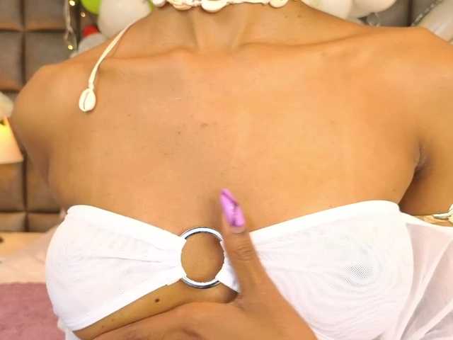 LilaBloom live cam on BongaCams