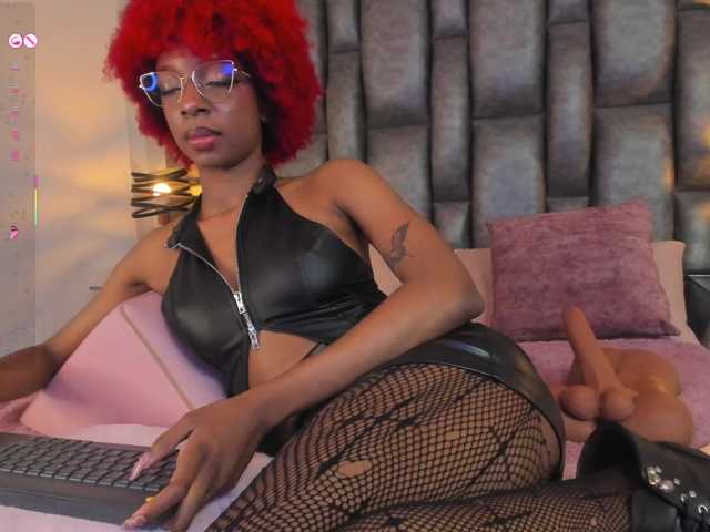 LilaBloom live cam on BongaCams