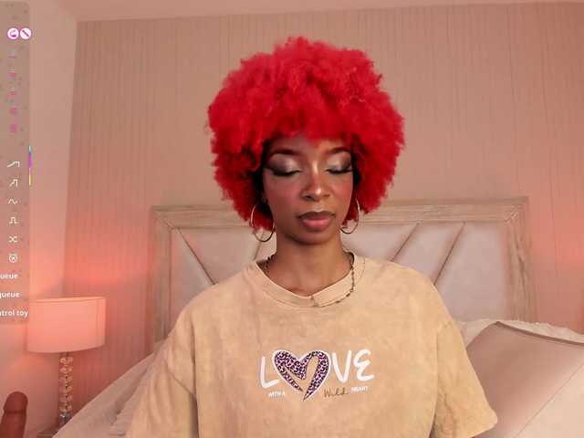 LilaBloom live cam on BongaCams
